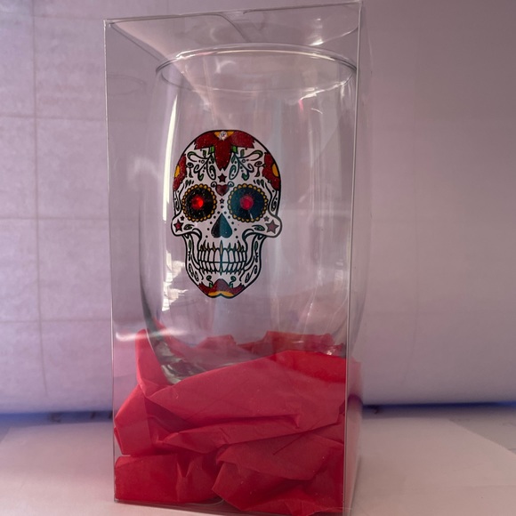 BLING SWAROVSKI CRYSTAL RED & WHITE SUGAR SKULL CANDY SKULL WINE GLASS NIB - Picture 12 of 14
